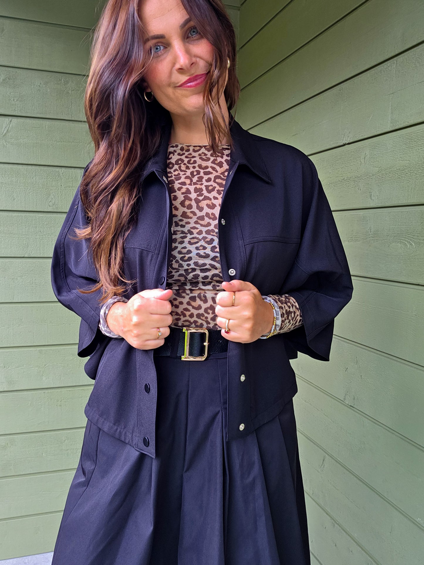 Ambika Cape Alba Black