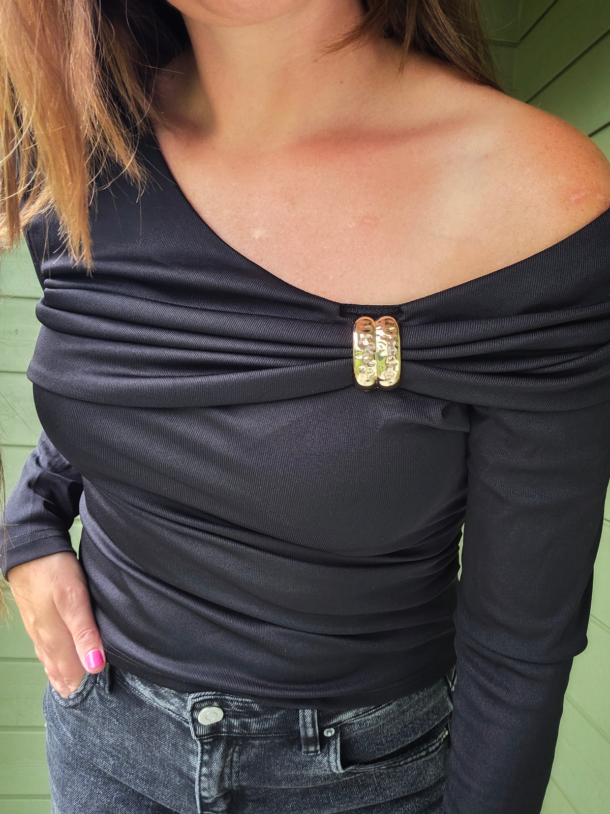 Off Shoulder Top Golden Detail - Black