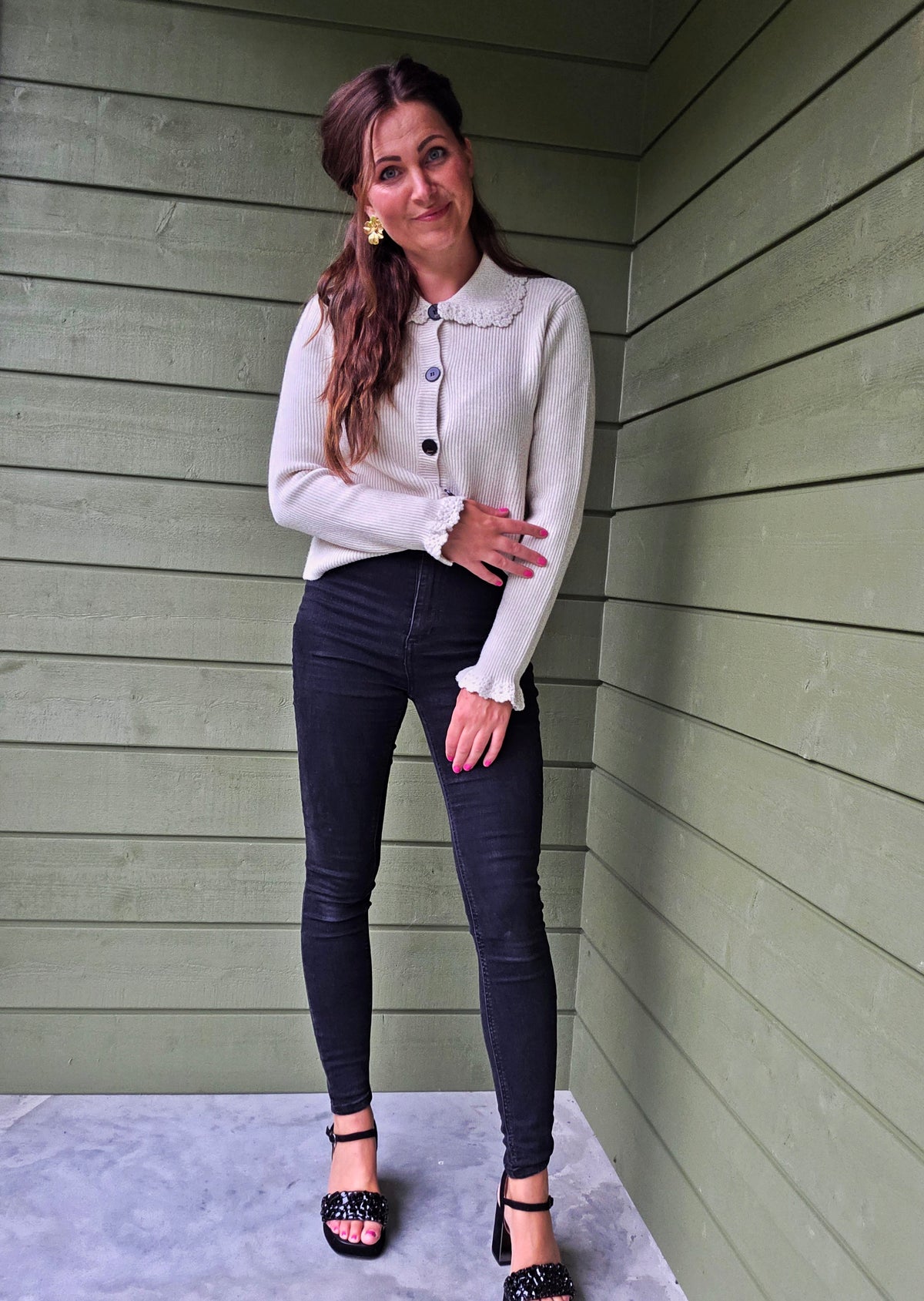 Ribbed Cardigan Met Ruffle Details - Beige