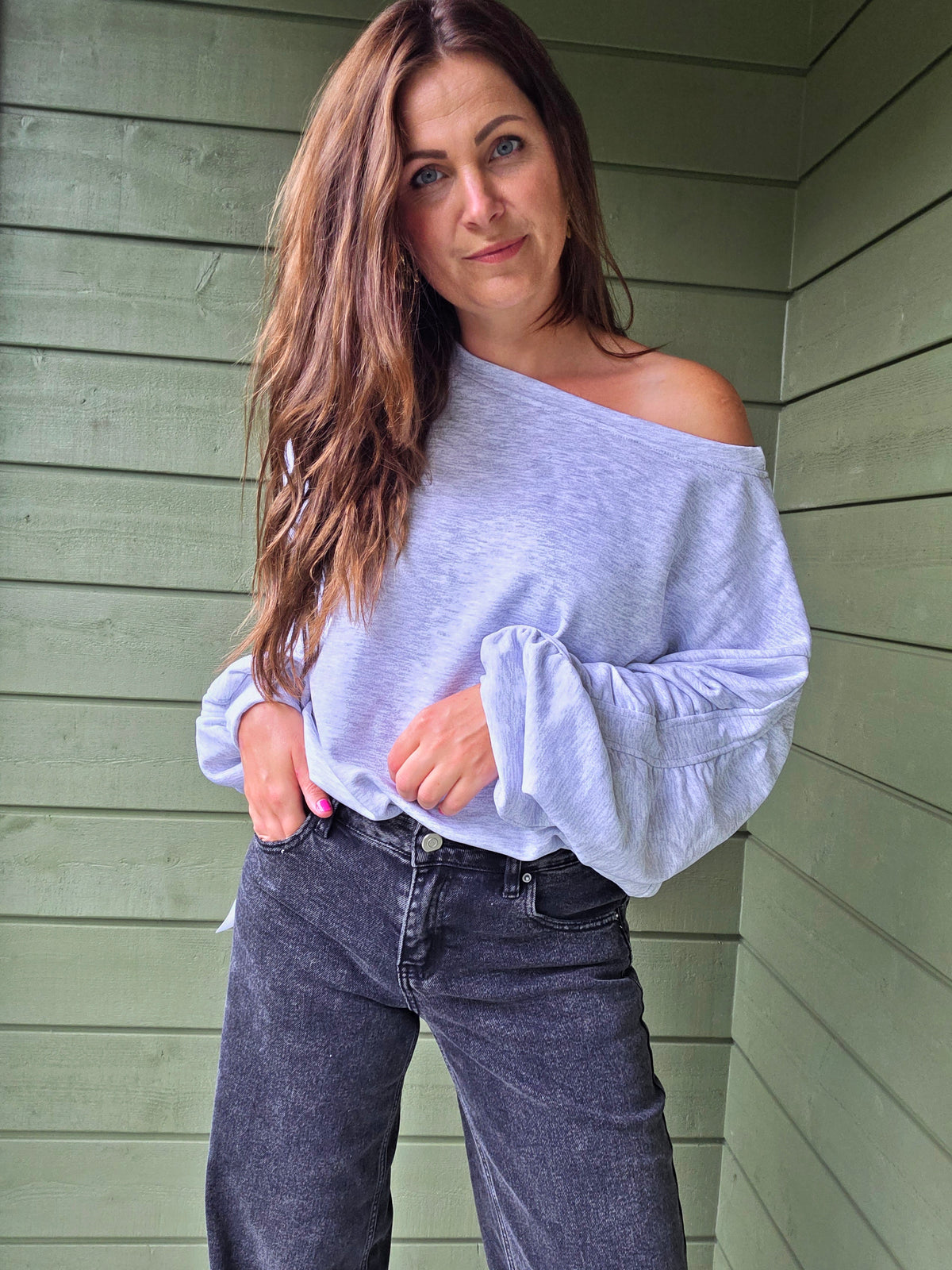 Off-Shoulder Sweather Grey